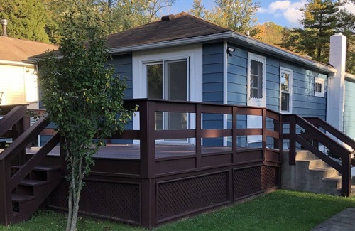 Shawanese Maison | Adorable (newly renovated) Private Cottage with Beach Access & Lake View