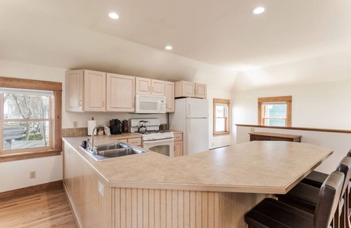 York Beach Appartement | Adorable Rental Near Short Sands Beach!