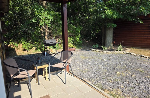Waterloo Cabine | Adorable rustic cabin with glamping charm in Waterloo!