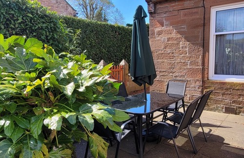 Dumfries Maison | Adorable Spacious Sandstone Cottage