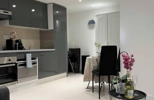 L'Ariane Appartement | Adorable studio (3 couchages) avec parking et espace extérieur