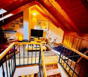 Hoz de Jaca Chalet De Ski | Adosado Las Cumbres de Hoz