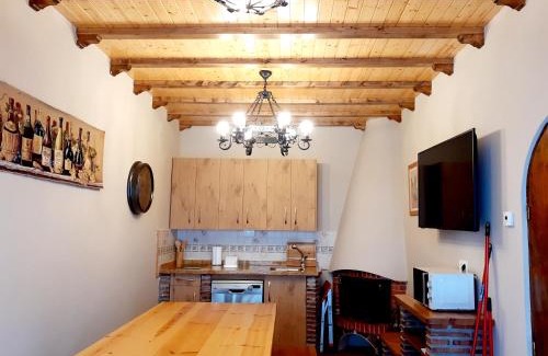 Ezcaray Maison | Adosado Marblés con Txoko y Wifi