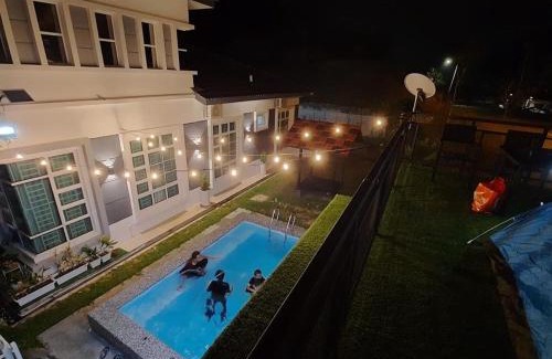 Malacca City Chalet De Ski | ADRIANA CABIN