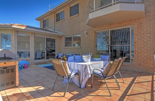 St. Georges Basin Maison | Adrift Retreat - St Georges Basin Waterfront Home