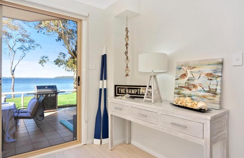 St. Georges Basin Maison | Adrift Retreat - St Georges Basin Waterfront Home