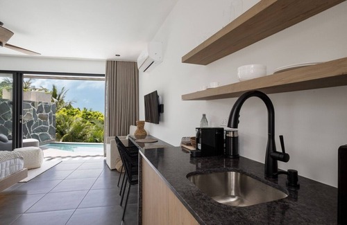 Rincon Appartement | Adults Only! Desecheo Suite III at Ocaso Luxury Villas
