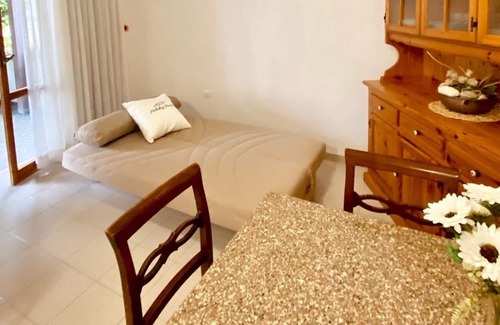 San Cataldo Maison | ADV Holiday House- Independent villa surrounded by a garden, 300 meters from the sea