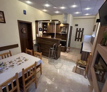 Madzhare Maison | Advel Guest House