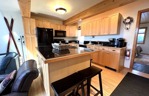 Dollar Point Copropriété | Adventure Awaits from this remodeled Condo-Pool, Hot tub, Tennis Courts