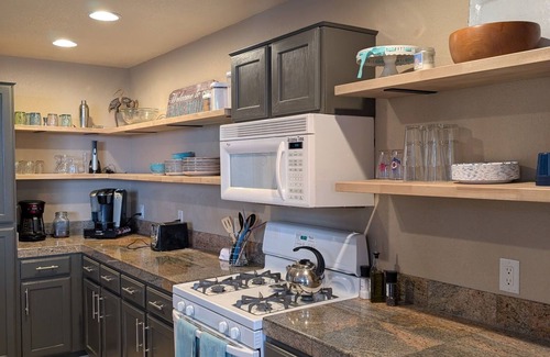 Greenehaven Maison | Adventure Base Near Lake Powell —nHikes, Views, Comfort & Pet Friendly