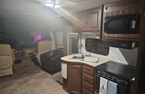 Chesapeake City Maison | Adventure Mobile