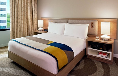 Downtown Portland Hôtel | Adventurous Urban Retreat Near Hotspots – Walkable & Bike-Friendly, Pets Allowed