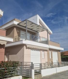 Ofrinion Maison | Aegean dream house