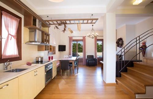 Agios Ioannis Villa | Aeriko-Ammos Beachfront villa avec vue imprenable et piscine privée.