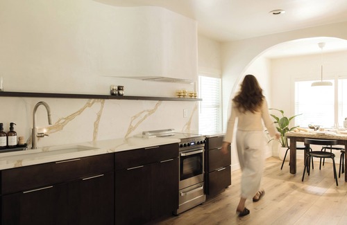 Dixon Maison | Aesthetic 2-bedroom house in welcoming Dixon near downtown Dixon.