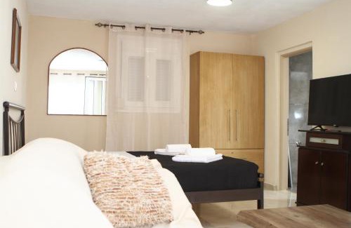 Nestos Appartement | Aether Deluxe Studio