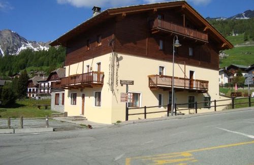 Antagnod Maison | Affittacamere La Falconetta