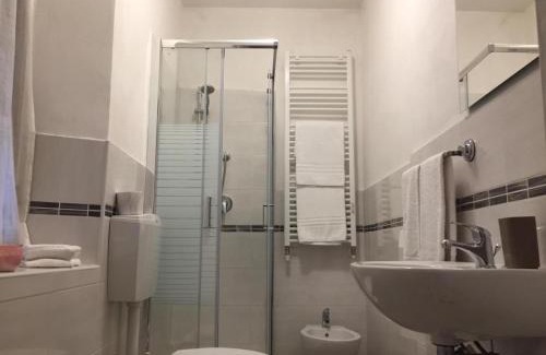 Parma Appartement | affitti ONLY SLEEP bagno privato