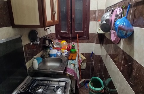 Port al-Basal Lit Et Petit-Déjeuner | Affordable 4-single beds hostel in the middle of Alexandria!