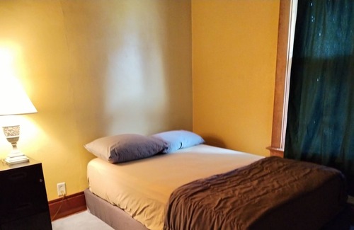 Galesburg Appartement | Affordable Accommodation, few minutes from US Postal Office, Main Street