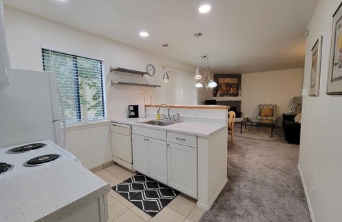 Englewood Copropriété | AFFORDABLE DTC CONDO - 2ND FLOOR