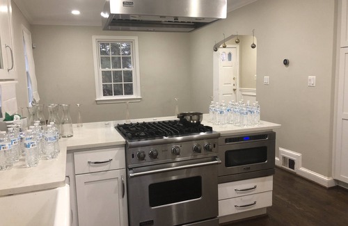 Northwest Maison | Grande chambre avec salle de bain attenante - mise à jour!