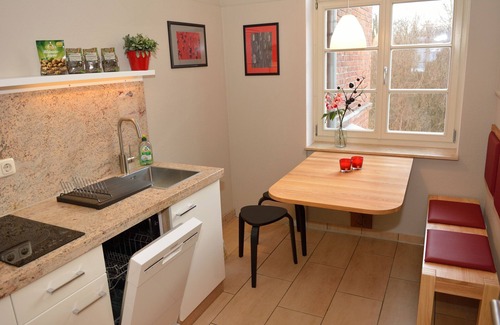 Tribseer Vorstadt Appartement | abordable, individuel, parfois différent du mobilier normal