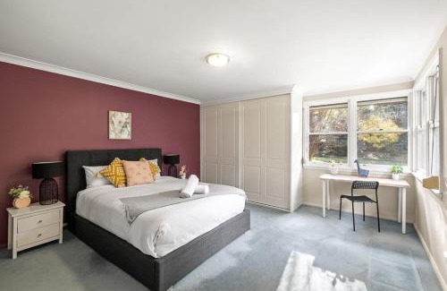 Pymble Maison | Affordable No-Frills Queen Ensuite Room in Pymble