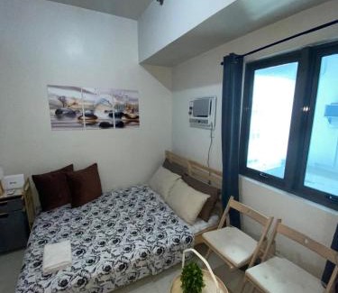 Legazpi Village Appartement | Affordable serviced apartment in a great location with fast wifi