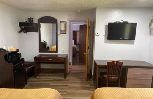 North Tonawanda Hôtel | Affordable Suite for Family in Scottish Inns, Minutes from Niagara Falls Park