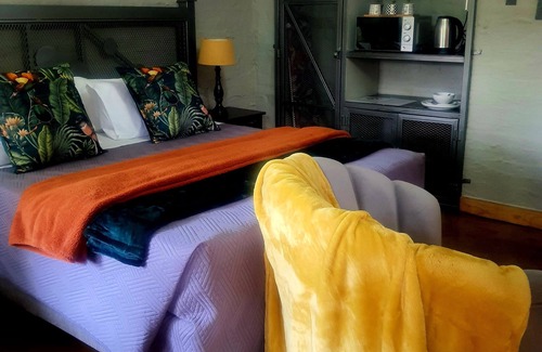 Mookgopong Maison | Africa s Eden Guesthouse