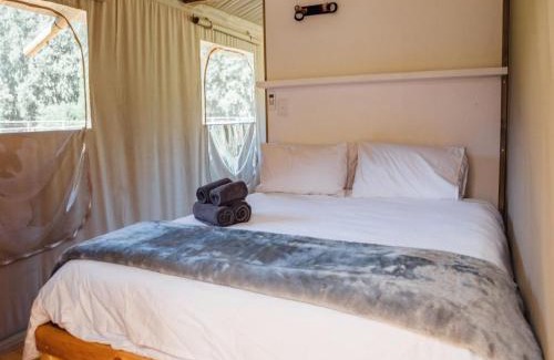 Behoudeniskloof Chalet De Ski | AfriCamps Waterberg