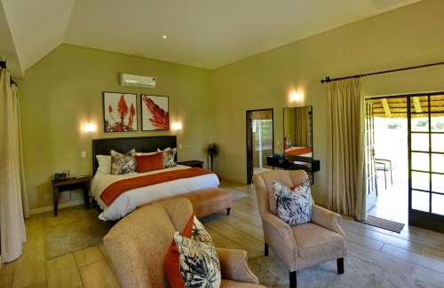 Magaliesberg Cabine | African Hills Safari Lodge & Spa