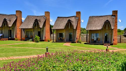 Magaliesberg Cabine | African Hills Safari Lodge & Spa