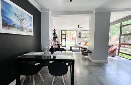 Pretoria Maison | Afrique134 Baobab Tree Private Family Garden Suite
