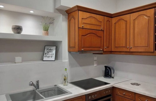 Volos City Centre Maison | Aggeliki's Place Detached Home With Yard/parking