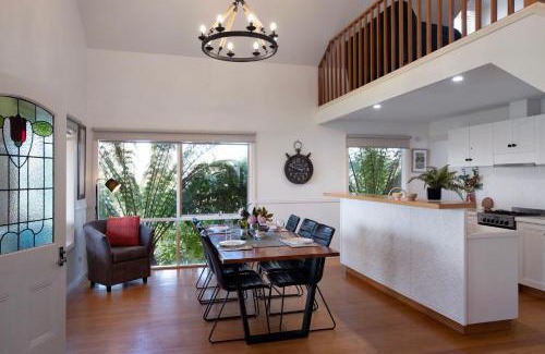 Daylesford Maison | Aggies Way - dog friendly with panoramic views