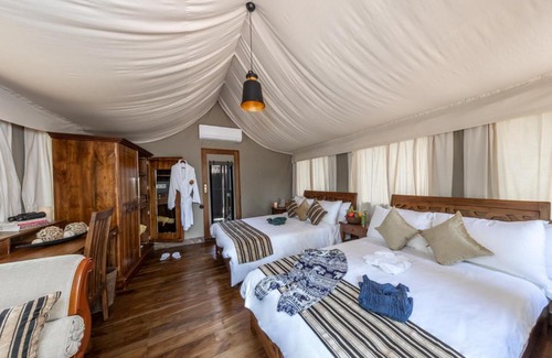 Kalaoya Hôtel | Aggressor Safari Lodge
