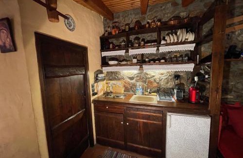 Lilaia Maison | Agoriani Art Studio - Sweet little cottage