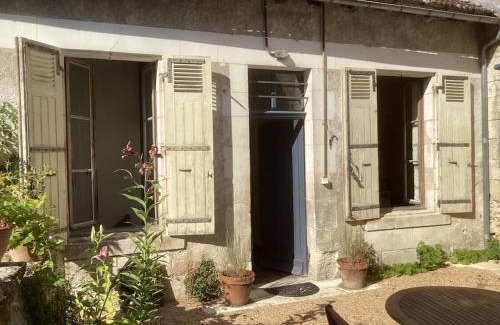Bourdeilles Maison | Agréable maison avec jardin dans le centre historique de Bourdeilles