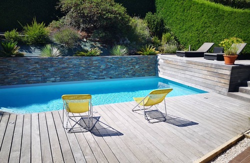 Saint-Jean Villa | Agréable Maison avec piscine chauffée, grande terrasse et terrain de pétanque.