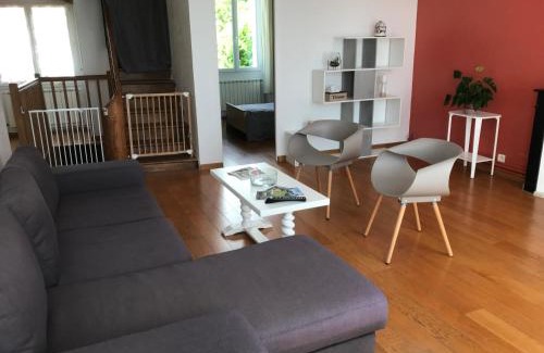 Semblancay Appartement | Agréable maison de bourg aux portes de TOURS