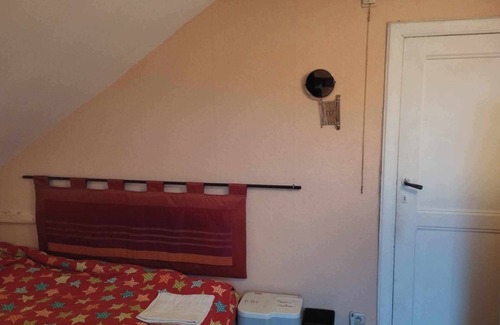 Wavre Lit Et Petit-Déjeuner | Agréable petite chambre à proximité du Walibi avec un grand jardin arboré