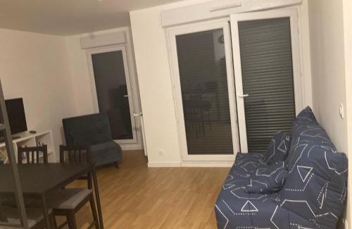 Center Appartement | Agréable T 2 à Evry Courcouronnes