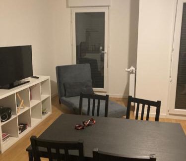 Center Appartement | Agréable T 2 à Evry Courcouronnes