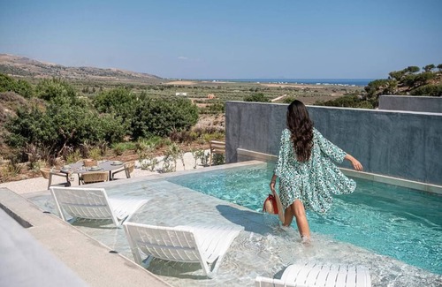 Patsianos Maison | Agrimi Luxury Suite with Private Pool