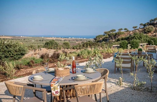 Patsianos Maison | Agrimi Luxury Suite with Private Pool