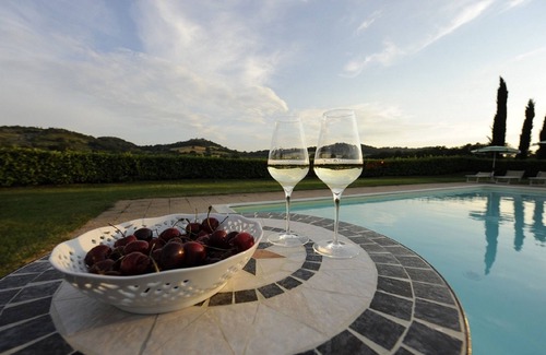San Macario In Monte Appartement | Agritourism Peschiera room Cantinetta prov. of Siena near San Gimignano