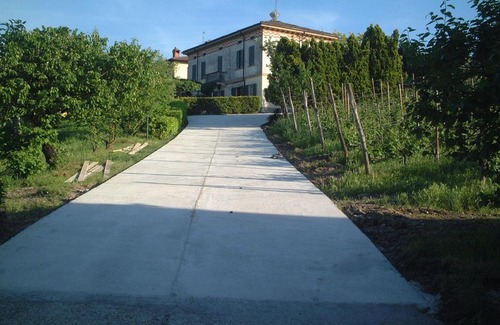 Montecalvo Versiggia Maison | Agriturismo Casa Re